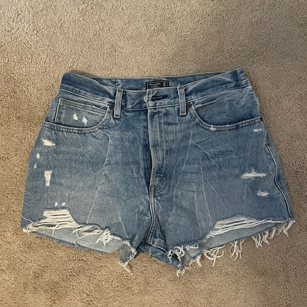 Abercromie natural rise shorts